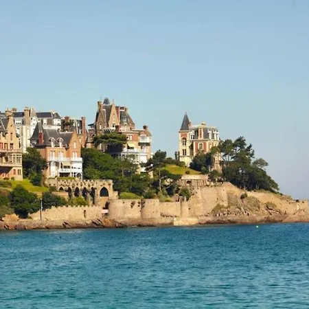 Rosa*studio *belle Vue Mer*dinard* * Dinard